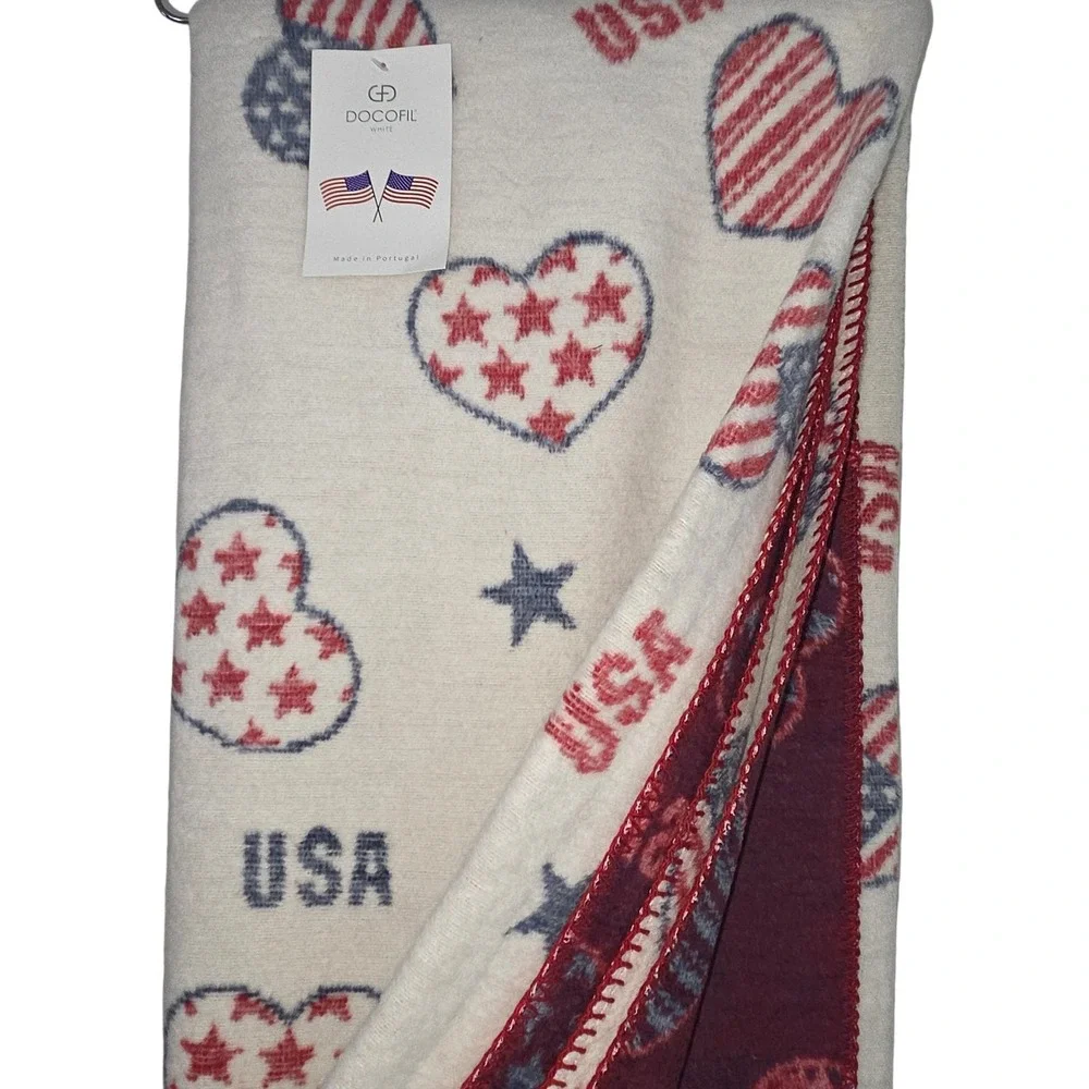 Docofil USA Hearts Patriotic Day Throw Blanket 51x67 July 4th Made in Portugal